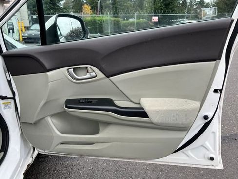 Used 2012 Honda Civic LX image 31