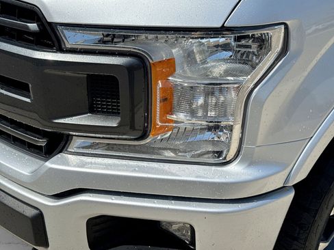 Used 2019 Ford F150 XLT w/ Equipment Group 302A Luxury AWD/4WD image 13