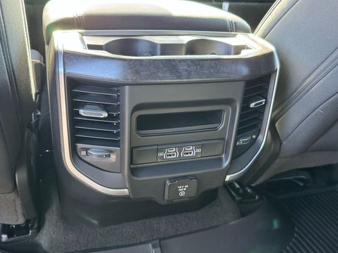 Used 2022 RAM 1500 Big Horn AWD/4WD image 19