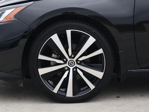 Used 2022 Nissan Altima 2.0 SR image 9