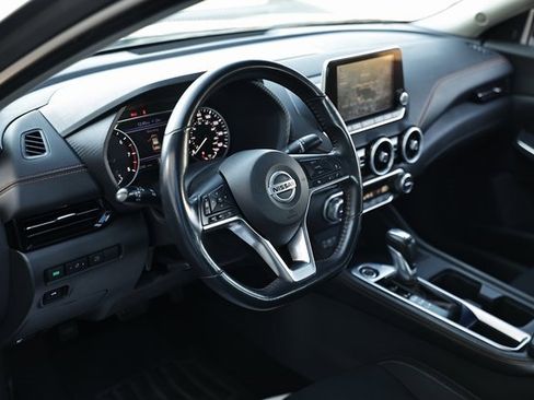 Used 2020 Nissan Sentra SR w/ Lighting Package image 16