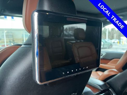 Used 2020 Lincoln Navigator L Reserve w/ Equipment Group 208A Reserve image 11