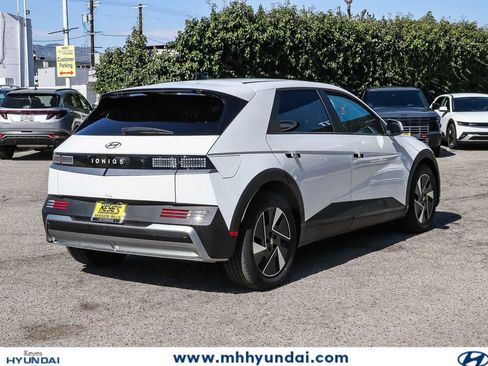 New 2026 Hyundai Ioniq 5 SE RWD image 4