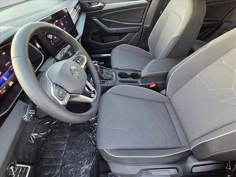 New 2025 Volkswagen Jetta Sport image 4