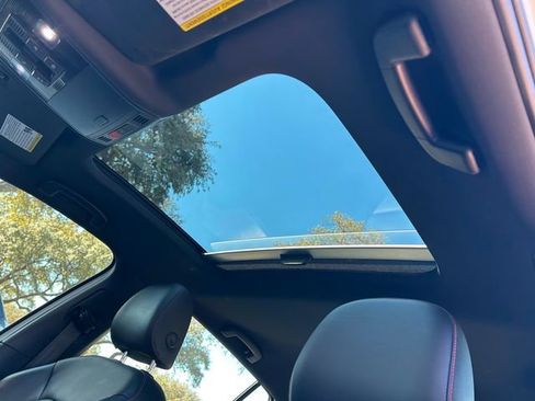 Used 2019 Volkswagen GTI SE w/ SE Experience Package image 18