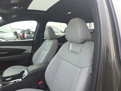 Used 2025 Hyundai Santa Cruz Limited image 22