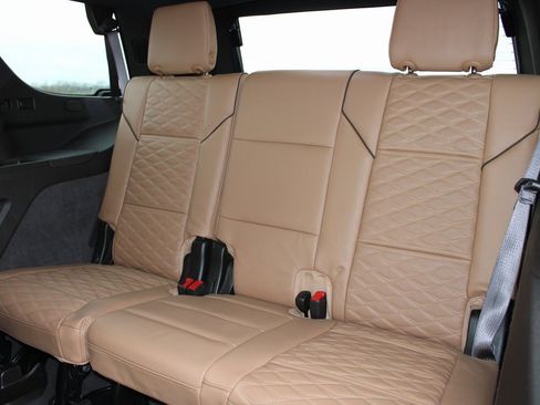 Used 2024 Cadillac Escalade Sport image 30