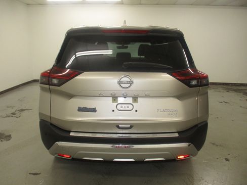 Used 2023 Nissan Rogue Platinum w/ Platinum Premium Package AWD/4WD image 5