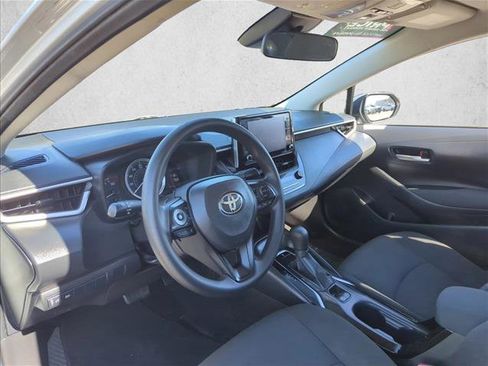 Used 2021 Toyota Corolla LE image 8