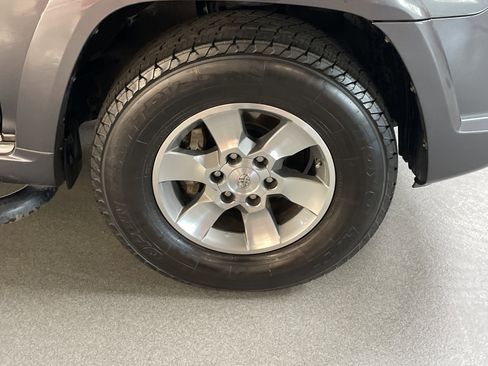 Used 2012 Toyota 4Runner SR5 image 13