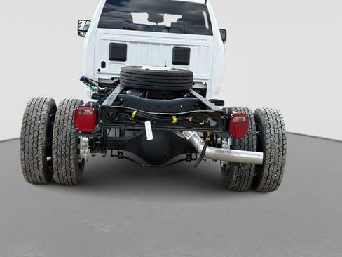 New 2026 RAM 5500 Tradesman AWD/4WD image 5