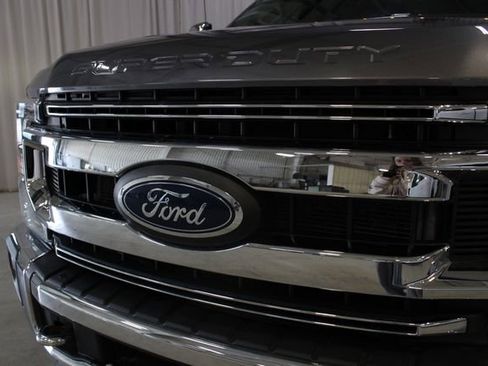 Used 2021 Ford F250 XLT w/ XLT Premium Package AWD/4WD image 31