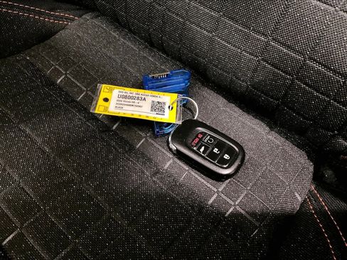 Used 2024 Honda HR-V Sport image 30