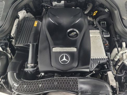 Used 2019 Mercedes-Benz GLC 300 4MATIC w/ Premium Package image 30