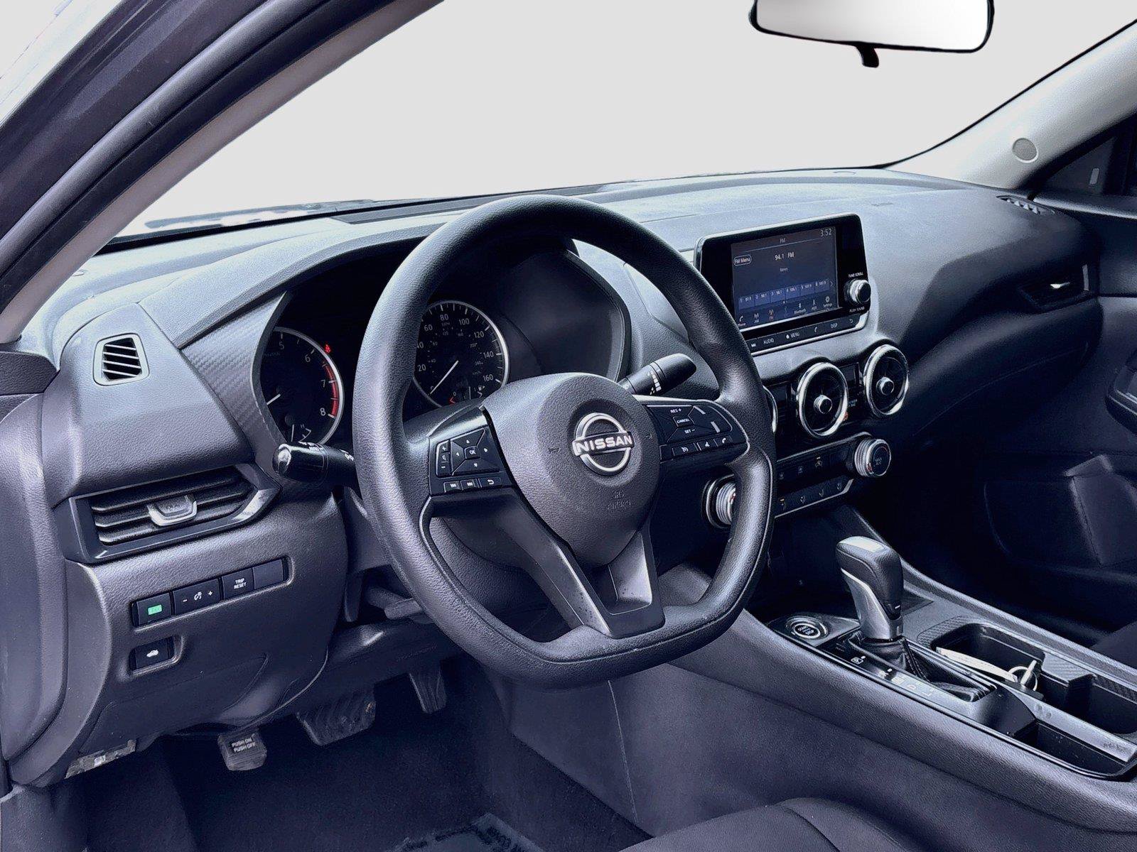 Used 2025 Nissan Sentra S FWD image 9