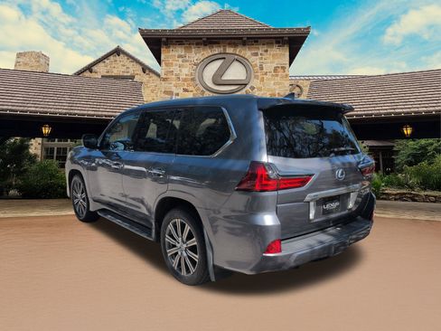 Used 2017 Lexus LX 570 4WD w/ Luxury Package image 3