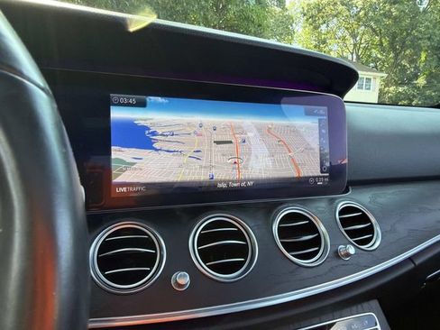 Used 2020 Mercedes-Benz E 450 4MATIC Sedan image 31