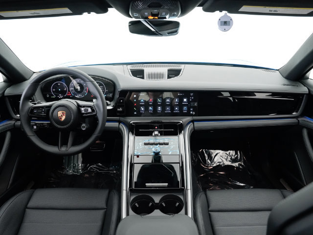 Certified 2025 Porsche Panamera 4 AWD/4WD image 19
