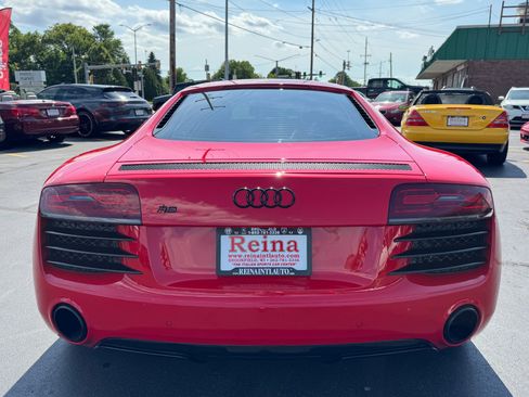 Used 2014 Audi R8 V8 w/ Convenience Package image 9