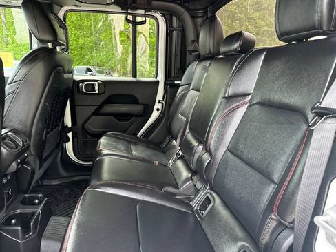 Used 2021 Jeep Gladiator Rubicon AWD/4WD image 17