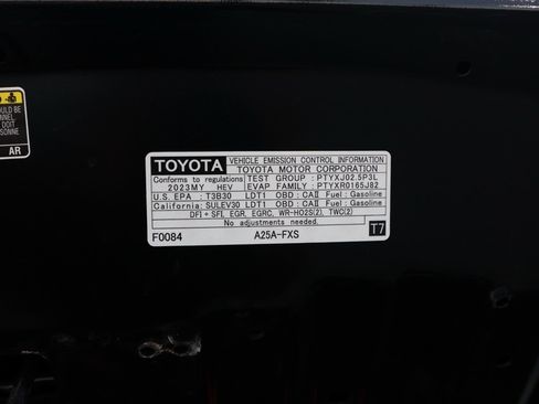 Used 2023 Toyota RAV4 LE image 31