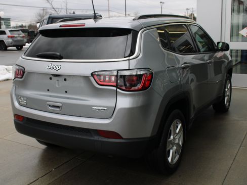 Certified 2022 Jeep Compass Latitude image 7