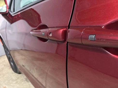 Used 2019 Chrysler Pacifica Touring-L Plus w/ Advanced Safetytec Group FWD image 35