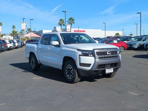 New 2026 Nissan Frontier SV w/ Tow Package RWD image 6