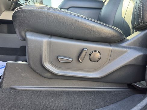 Used 2022 Ford F250 Lariat w/ FX4 Off-Road Package image 11