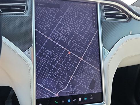 Used 2017 Tesla Model X 75D image 15