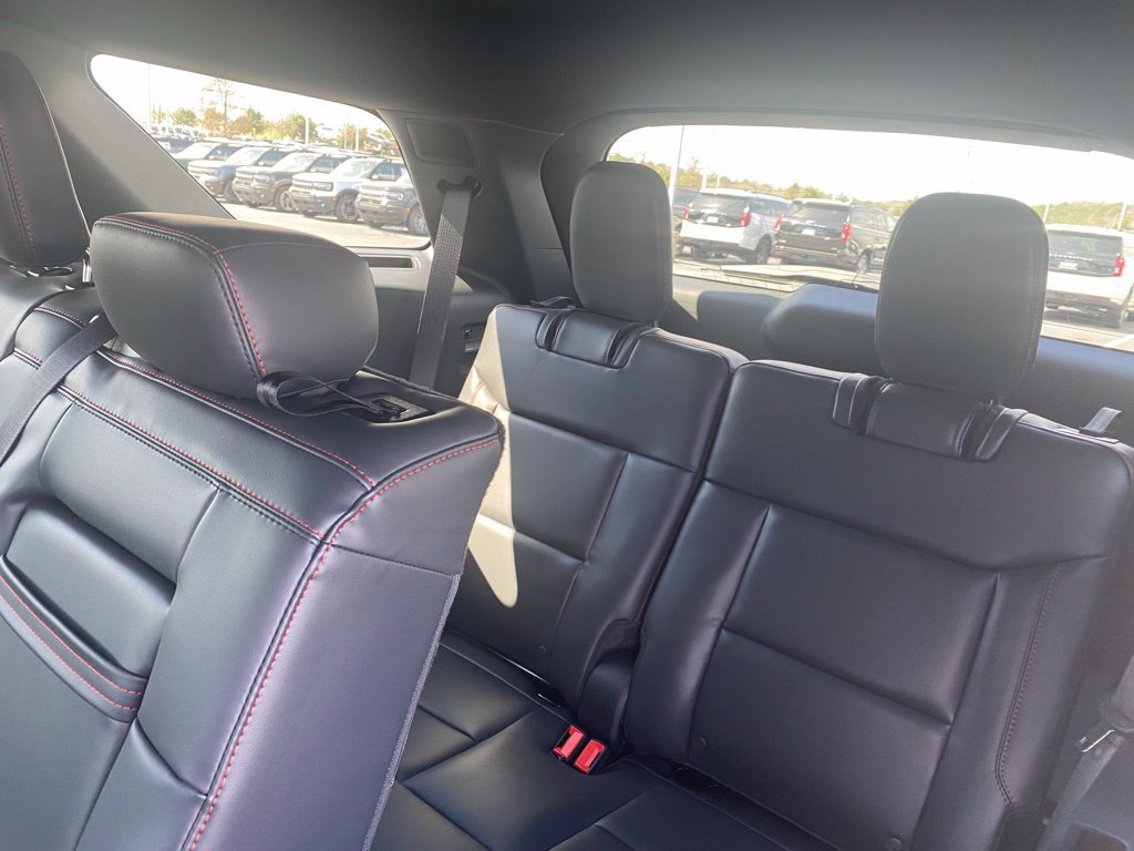 New 2026 Ford Explorer ST-Line w/ ST-Line Street Pack AWD/4WD image 23