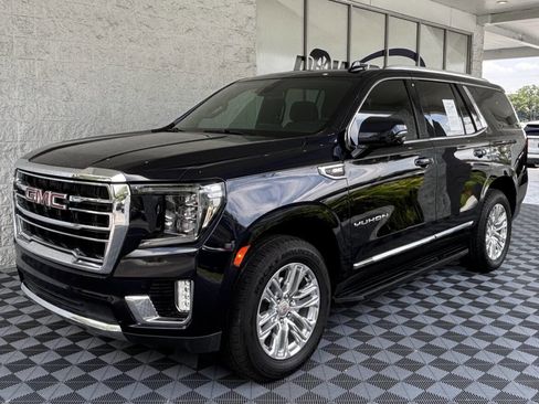 Used 2023 GMC Yukon SLT w/ SLT Premium Package AWD/4WD image 5