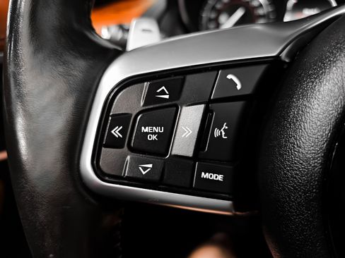 Used 2019 Jaguar F-TYPE SVR image 36