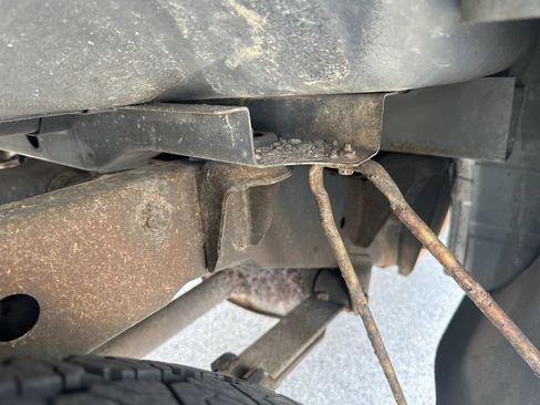 Used 2007 Nissan Frontier SE w/ SE Value Truck Pkg image 26