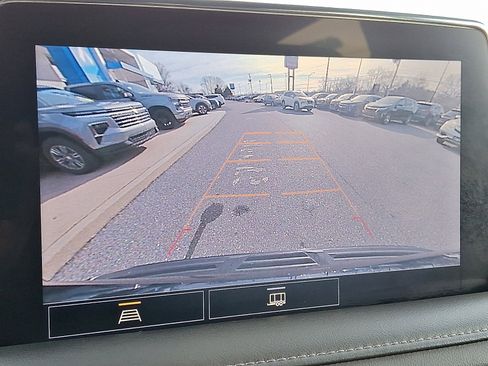 Used 2021 Chevrolet Tahoe LT image 17