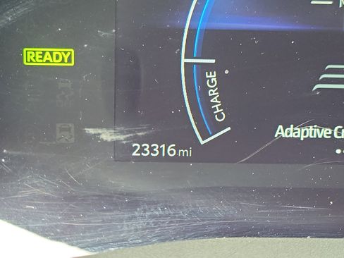 Used 2025 Toyota Camry LE image 23