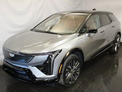 New 2025 Cadillac Optiq Sport 2