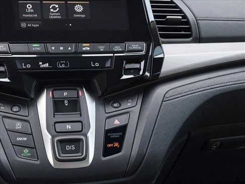 Used 2024 Honda Odyssey Sport image 15
