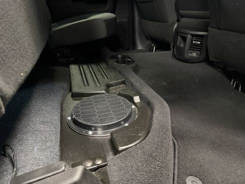 Used 2024 RAM 2500 Big Horn w/ Bed Utility Group image 27