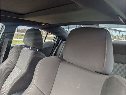 Used 2022 Dodge Charger R/T w/ Blacktop Package image 15