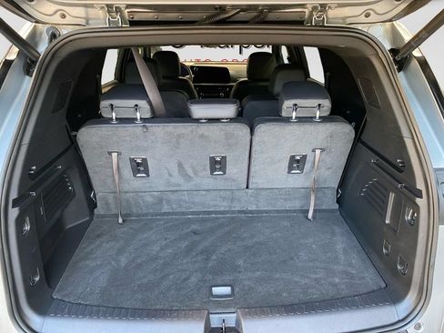 Certified 2025 Chevrolet Traverse LT AWD/4WD image 14
