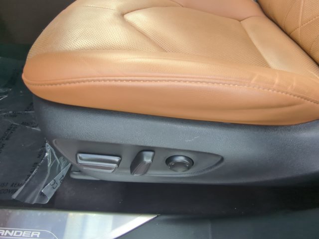 Certified 2020 Toyota Highlander Platinum AWD/4WD image 22