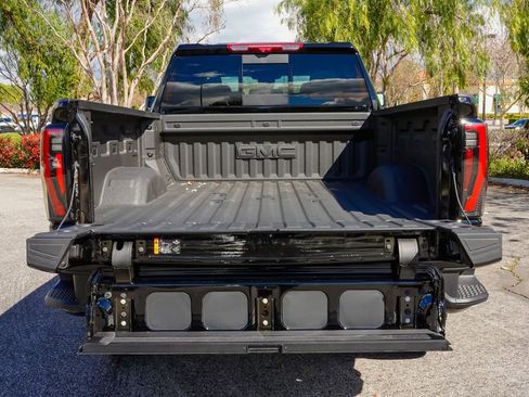 New 2026 GMC Sierra 2500 AT4 w/ AT4 Premium Plus Package image 10