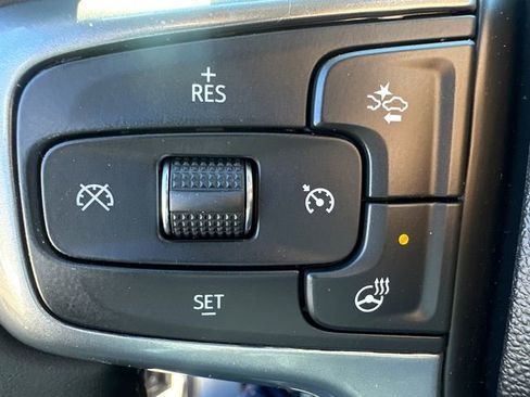 Used 2024 Chevrolet Silverado 1500 LT image 30