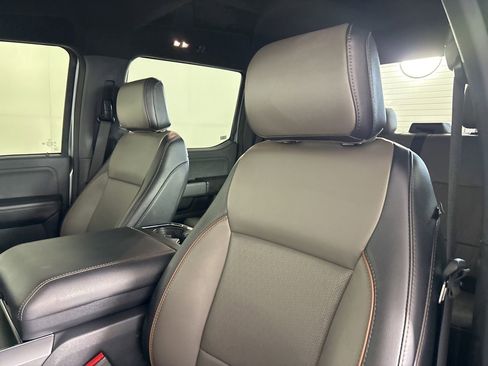 Used 2025 Ford F150 Lariat w/ FX4 Off-Road Package image 9