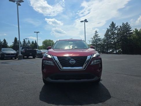 Certified 2023 Nissan Rogue SV w/ SV Premium B Package AWD/4WD image 2
