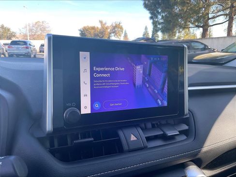 Used 2024 Toyota RAV4 LE image 22