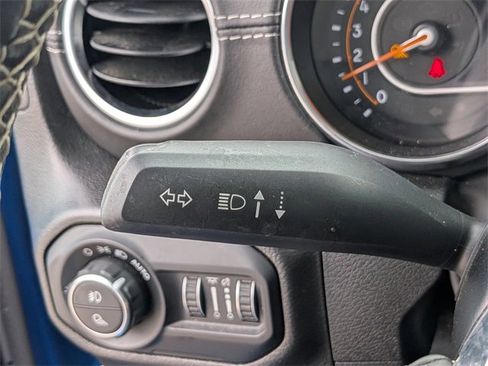 Certified 2022 Jeep Gladiator Overland w/ Popular Equipment Package image 27