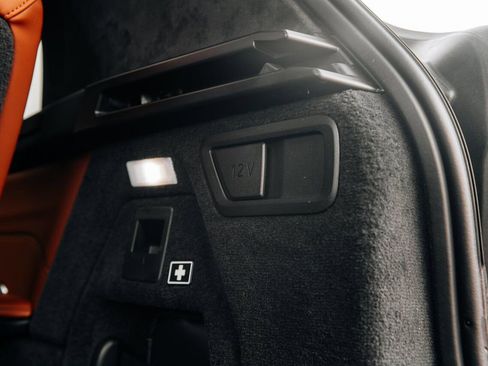 Used 2026 BMW X7 M60i image 45