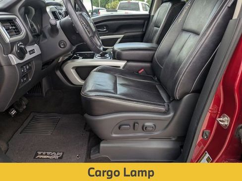 Used 2018 Nissan Titan PRO-4X w/ Pro-4x Convenience Package AWD/4WD image 15